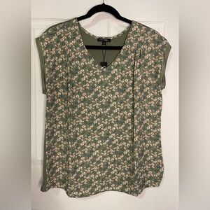 PAPERMOON Sage Green Floral V Neck Short Sleeve Blouse Size M